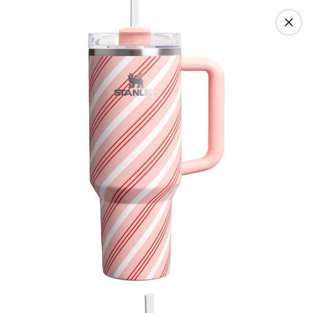 NEW Stanley Swirl Stainless Steel Quencher 40 oz Tumbler Strawberry Twist
